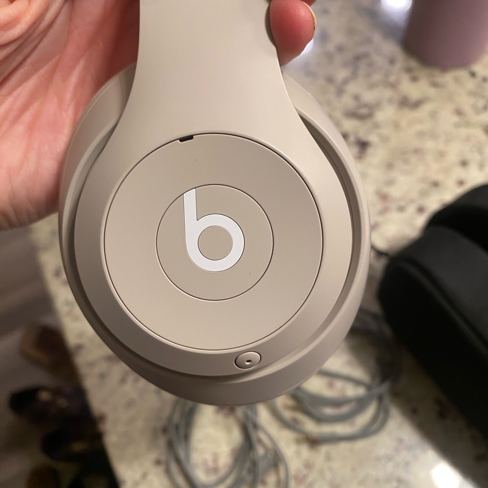 SOLD Beats Studio Pro